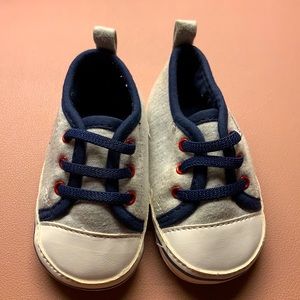 Carter’s crib shoes size 0-3 months